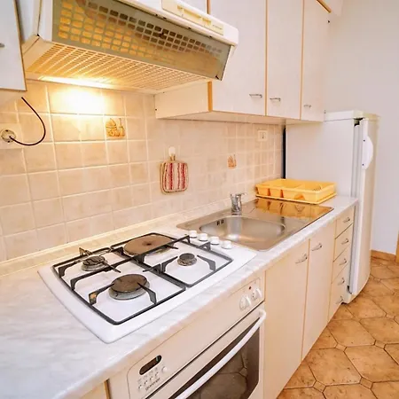 아파트 Apartments With Parking Space Basanija, Umag - 27187 *